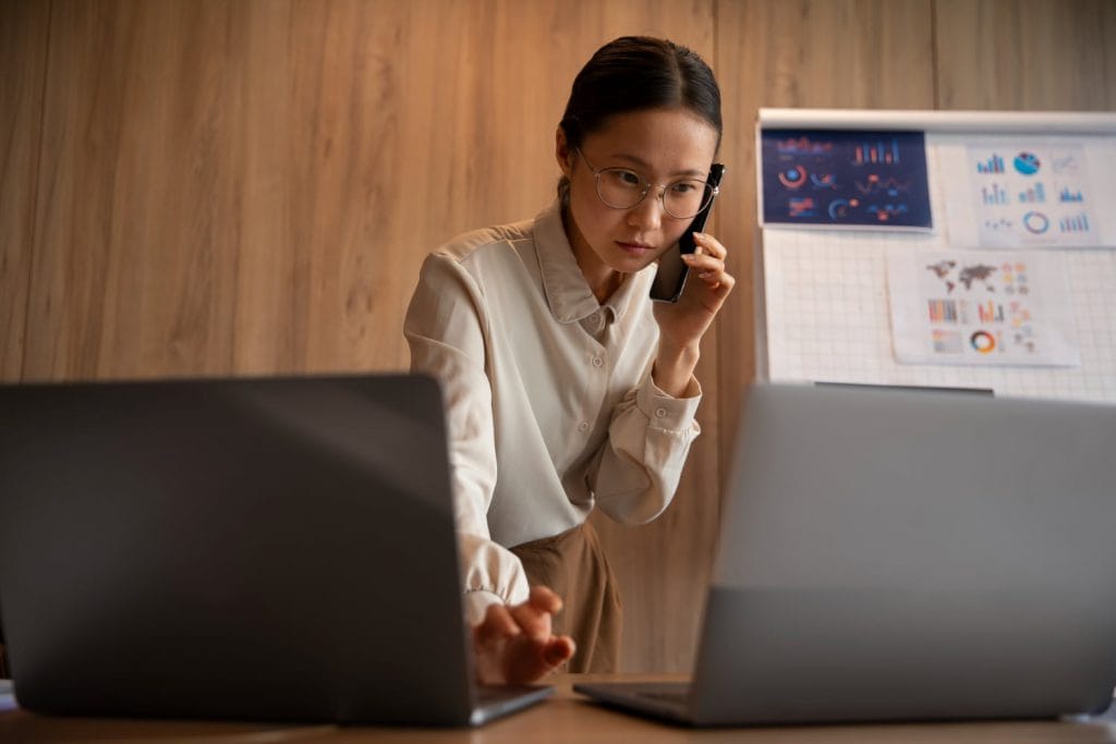 Real time transaction monitoring untuk perbankan